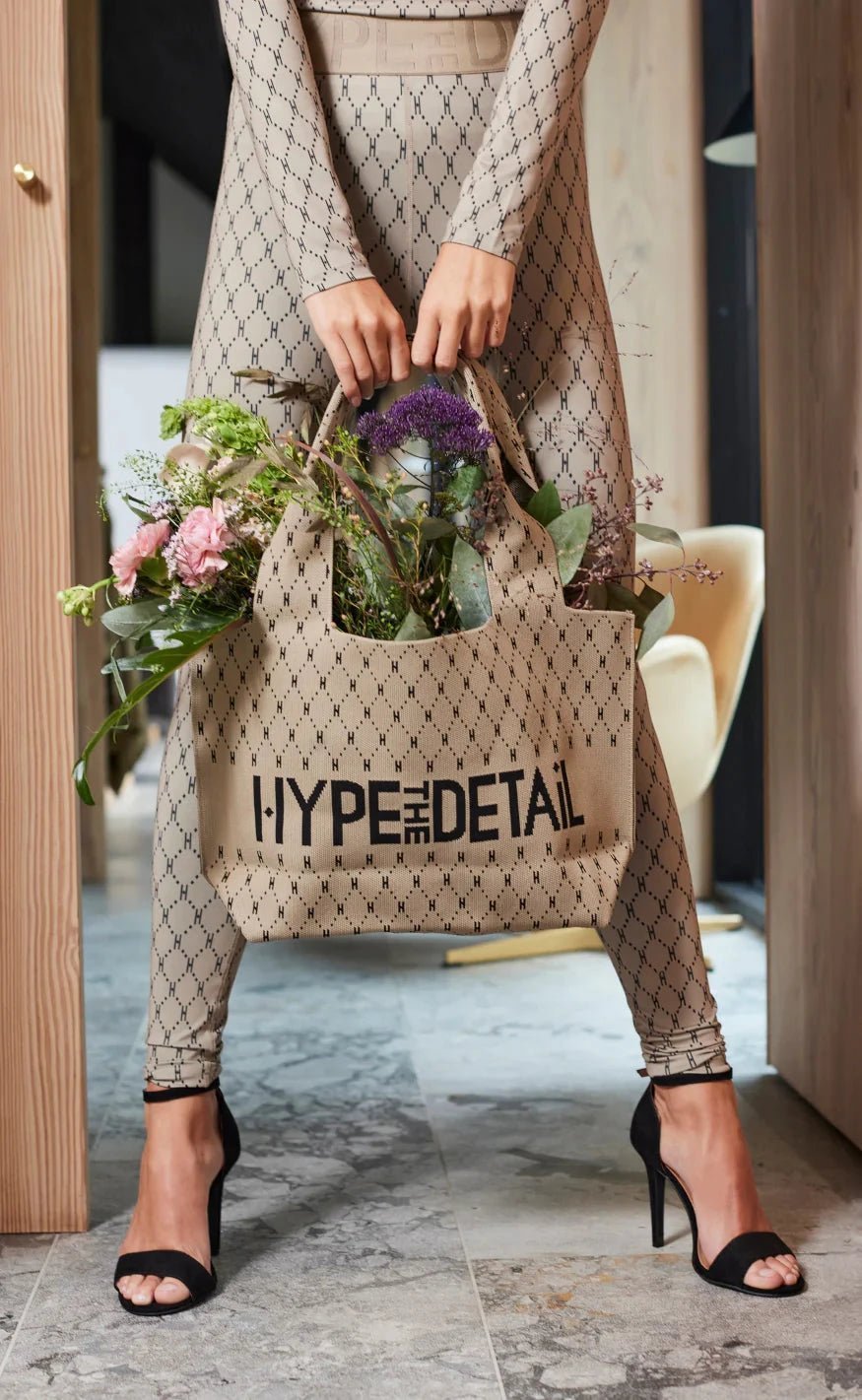 Hype The Detail tote bag beige