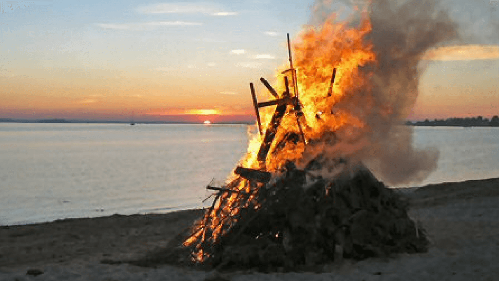 🔥🌺 **Glædelig Sankt Hans til Alle Mine Fantastiske Læsere!** 🌼🔥