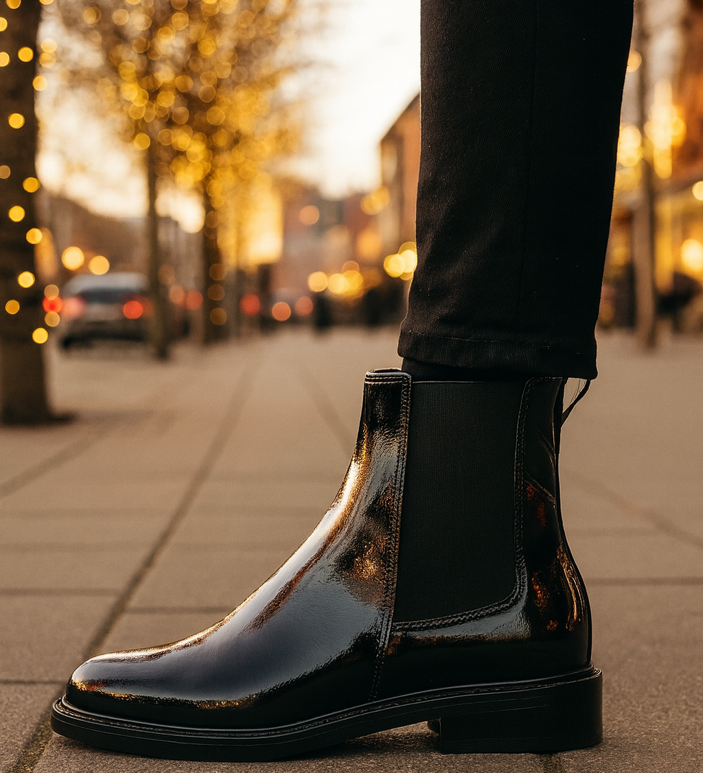 Chelsea boot sort lak 