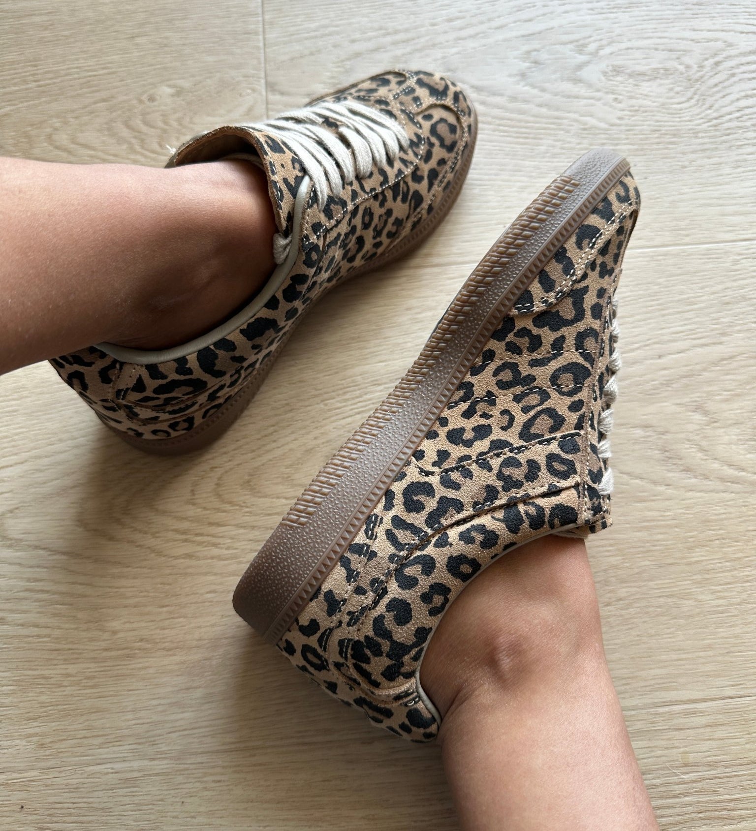 Sofie Schnoor leopard sneakers
