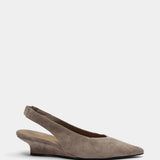 Sofie Schoor Rosiesw kilehælssandal i camel ruskind