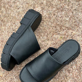 Tamaris 27252 - sort slip-in sandal